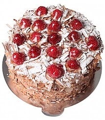 Doğal Malzemeli 6–9 Kişilik Çikolatalı Frambuazlı Yaş Pasta